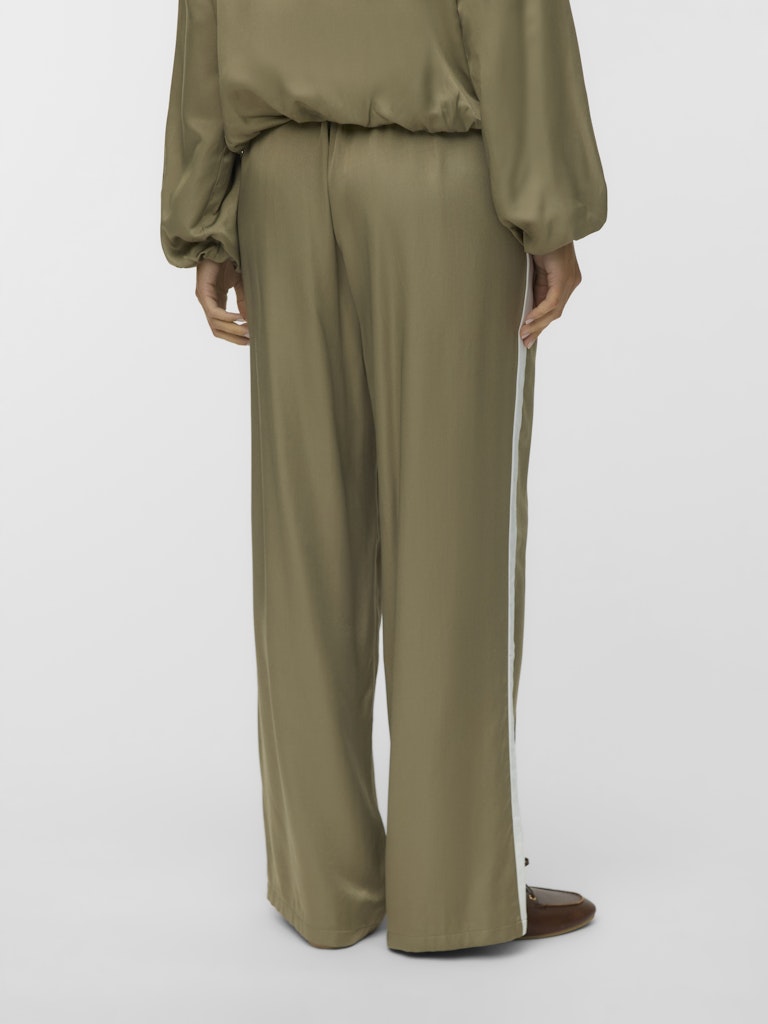 Vmvina Detail Hw Straight Pants Wvn Ga - Groen Dessin