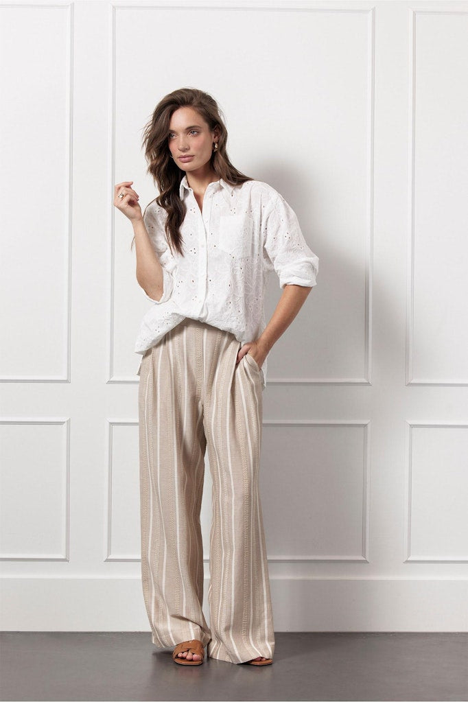 Jitte Broderie Blouse - Off-white