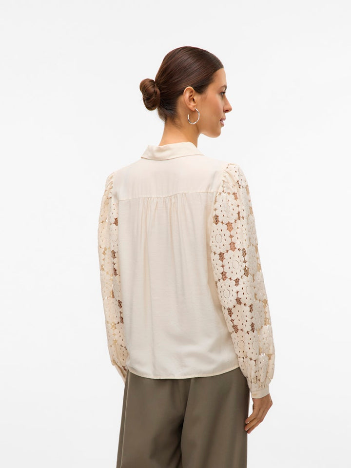 Vmfabena L/s Shirt Wvn Btq Ga - Beige