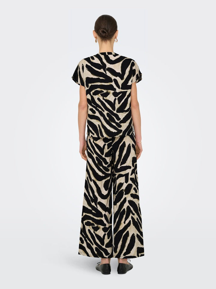 Jdyjasmine S/s Top Wvn - Zwart Dessin