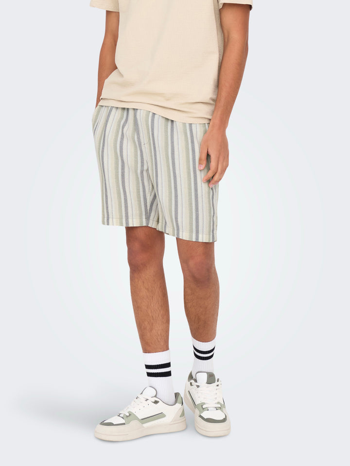 Onstrev Life Reg Struc Stripe Short - Groen Dessin