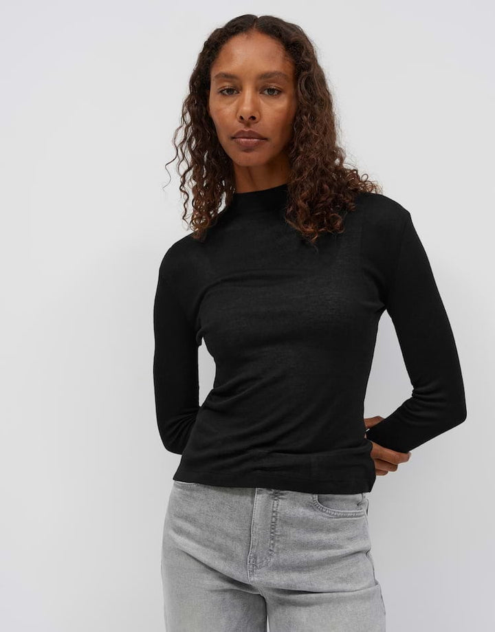 Opus sentro 10623114516465 t-shirt l/m dames zwart