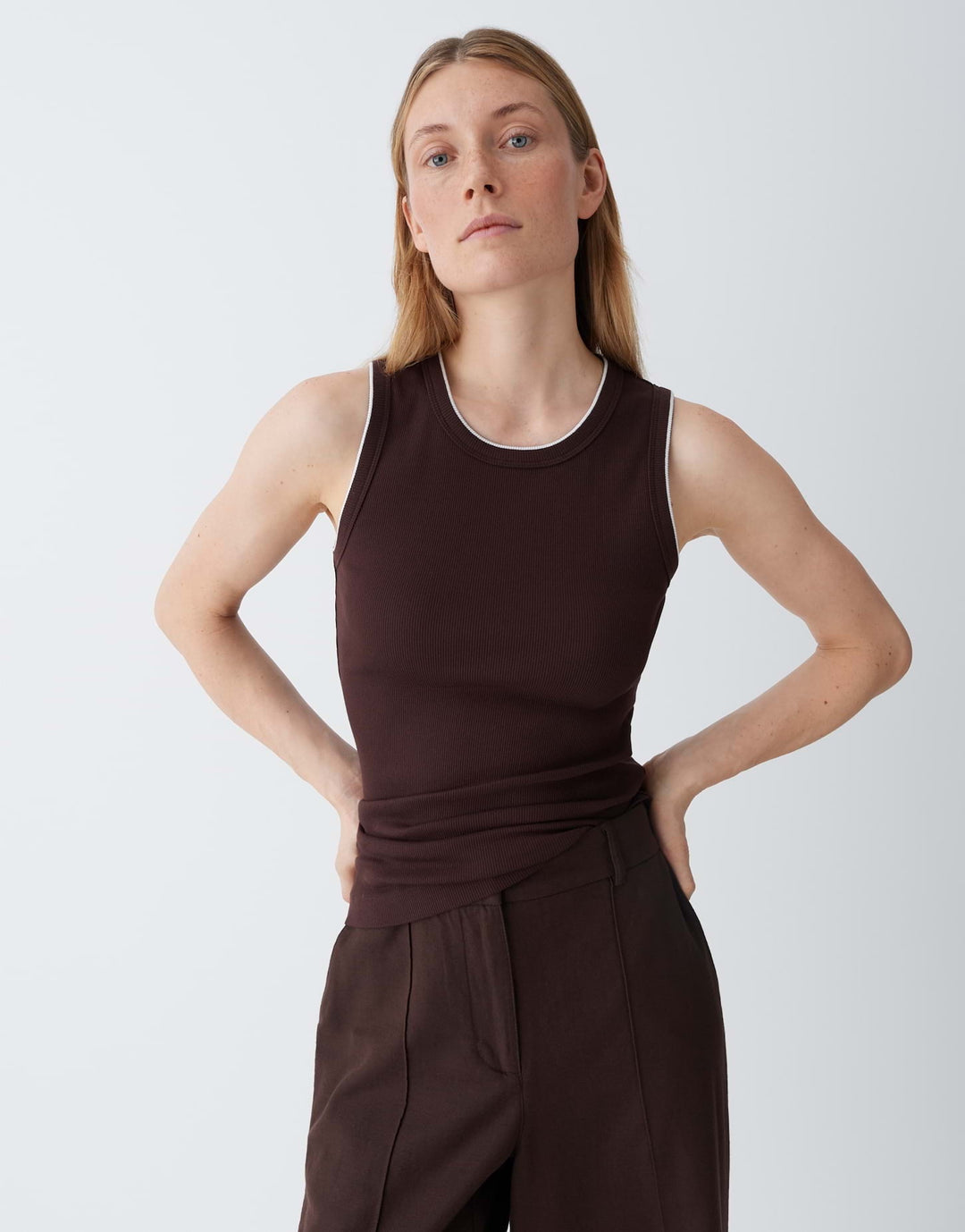 Opus Ilesso springclub singlet bruin – dames