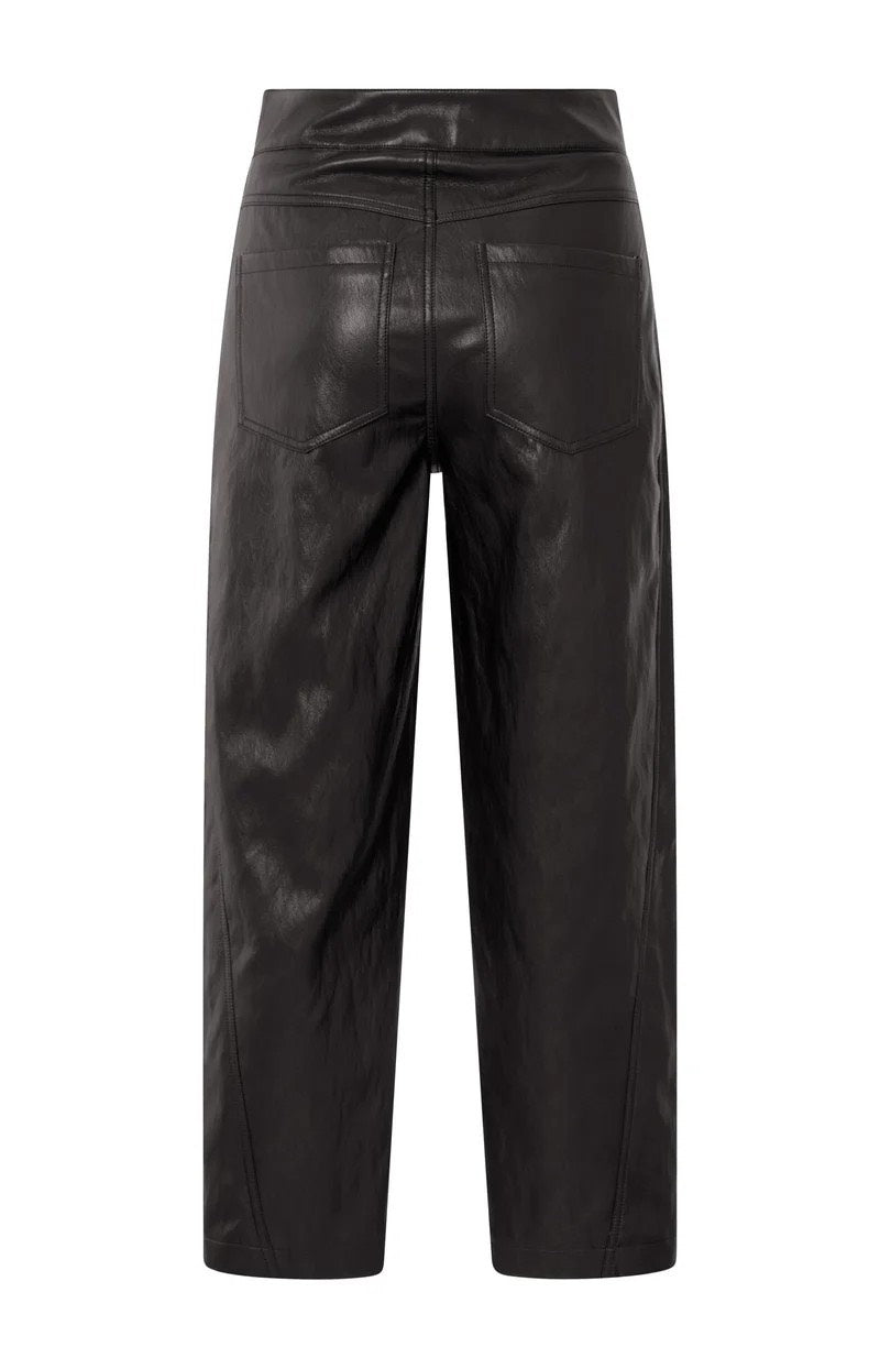 Faux Leather Carrot Fit Trouse - Bruin