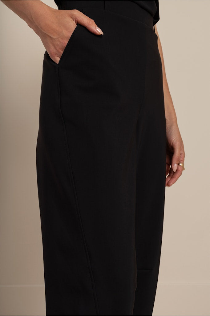 Marlise Barrel Trousers - Zwart