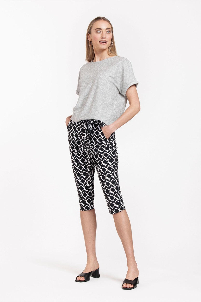 Hanna Graphic Capri Trousers - Zwart Dessin