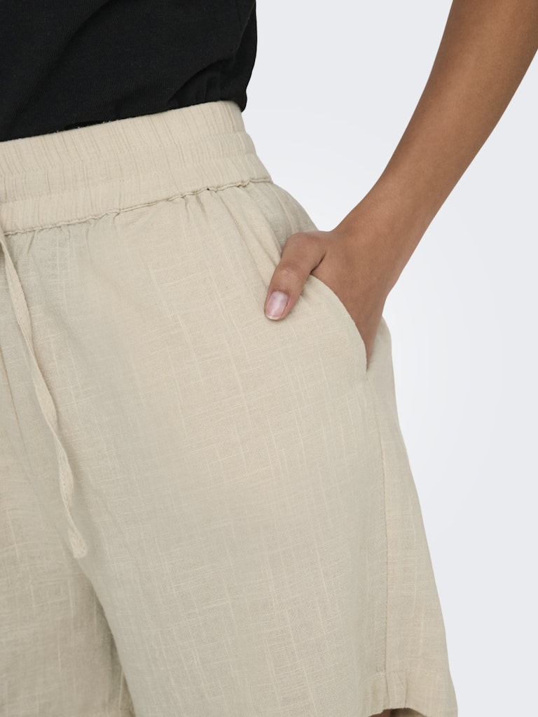 Onltizana String Cotton Shorts Wvn Noos - Beige