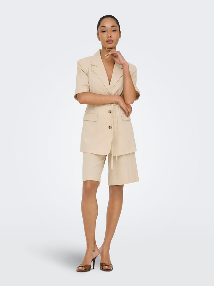 Jdynaomi Linen Mw Bermuda Shorts Tlr - Beige