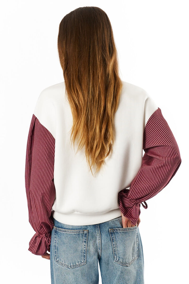 Witte Sweater Met Gestreepte Mouwen - Wit