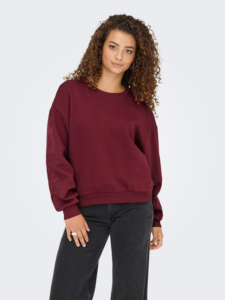 Onlbrooklyn L/s Embroidery Box Swt - Wijnrood