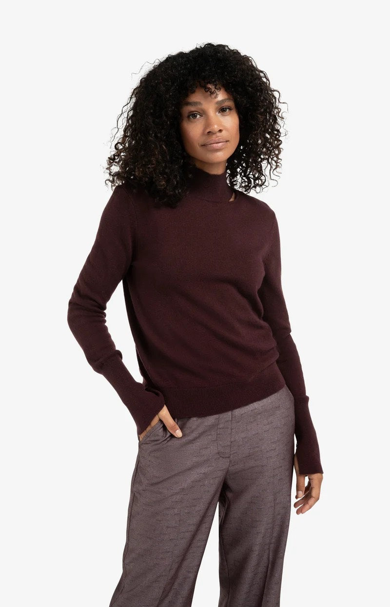 Sweater With Cut-out Neckline - Bordeaux