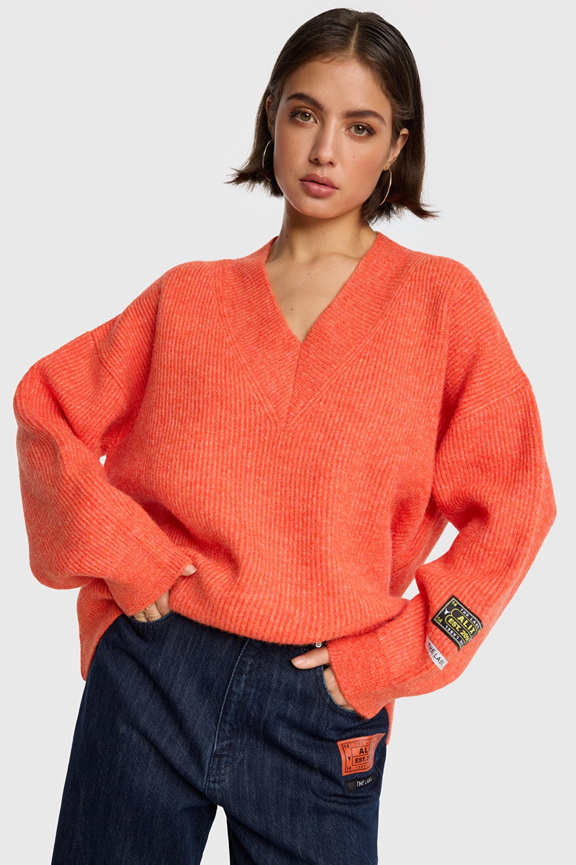 V-neck Pullover - Oranje – nummerzestien
