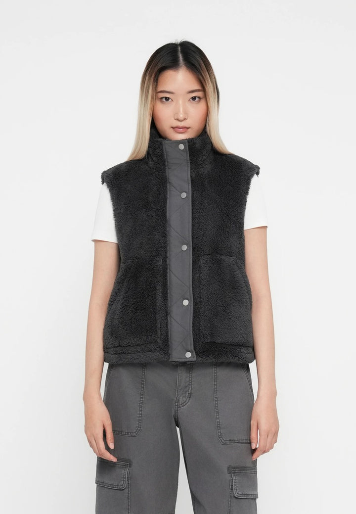 Onlbari Life Teddy Waistcoat Bf Otw - Zwart