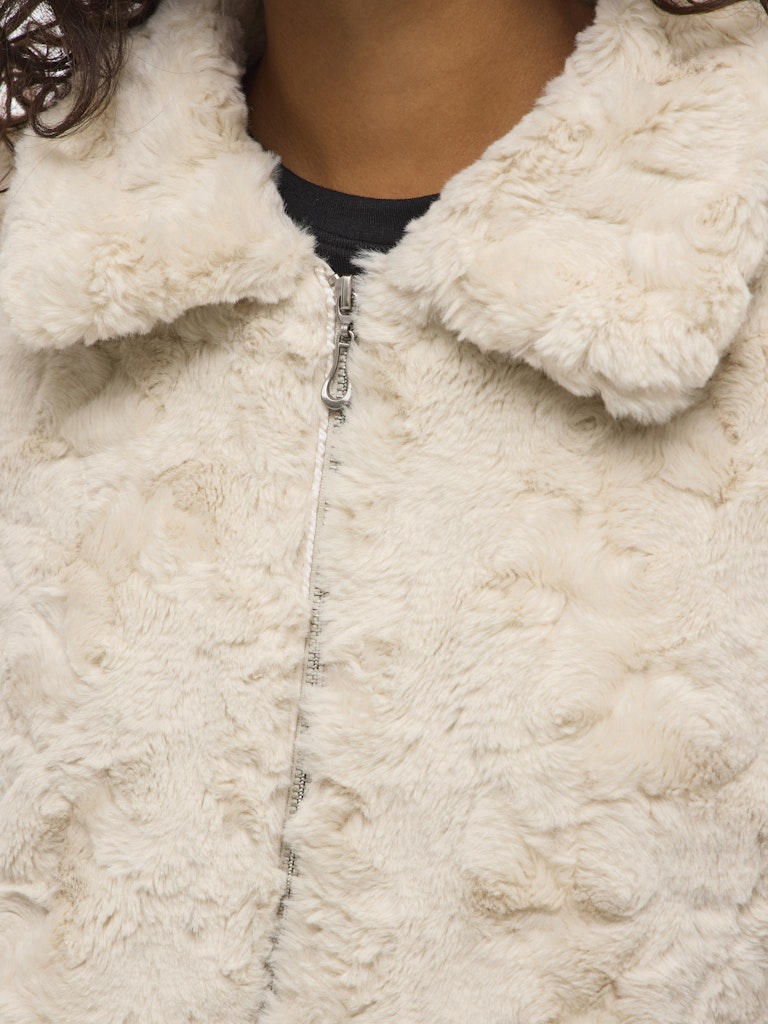 Vidorte L/s Jacket/pb - Off-white