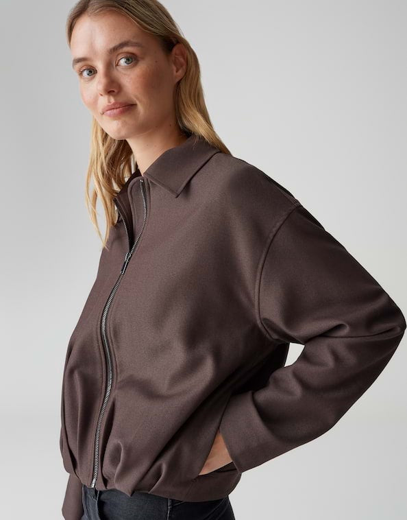 Jelani 10493113705393 - Bruin