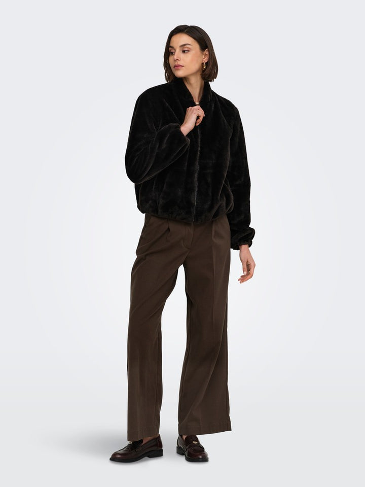 Jdymacy Faux Fur Balloon Jacket Otw Qiq - Bruin