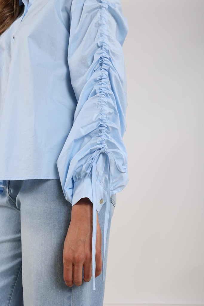 Rosa Blouse - Lichtblauw
