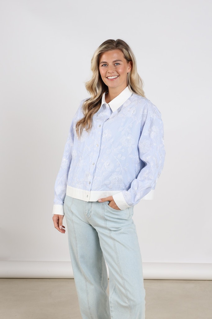 Meave Blouse Embroidery - Blauw Dessin