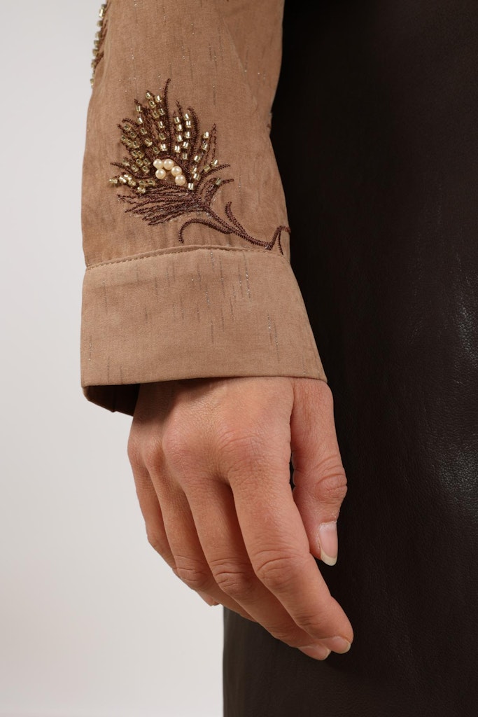 Iris Blouse Embroidery - Camel