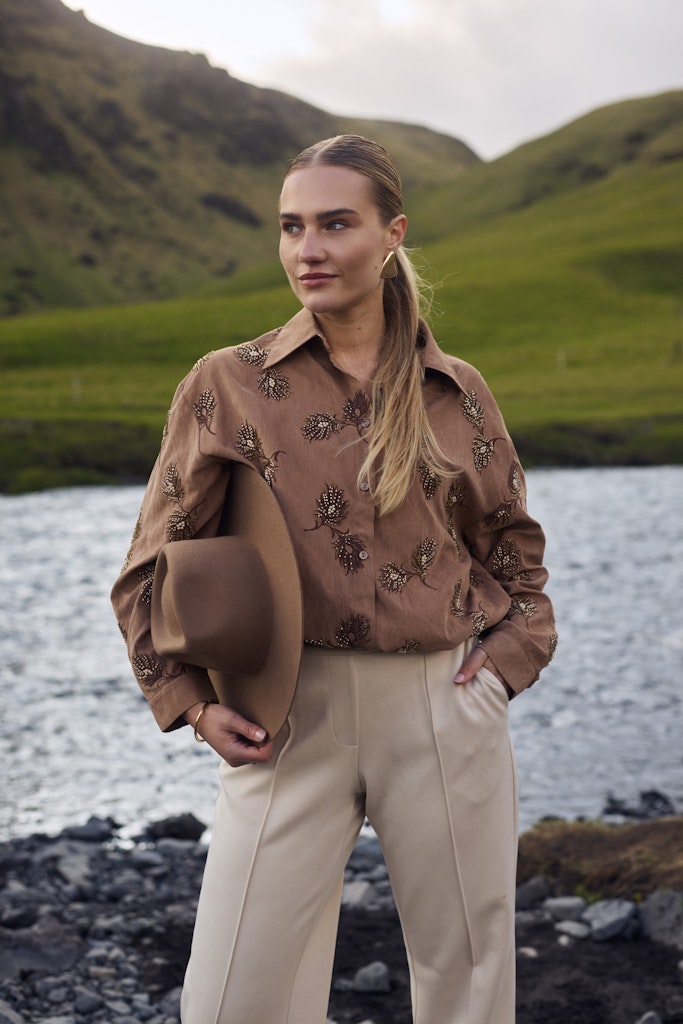 Iris Blouse Embroidery - Camel