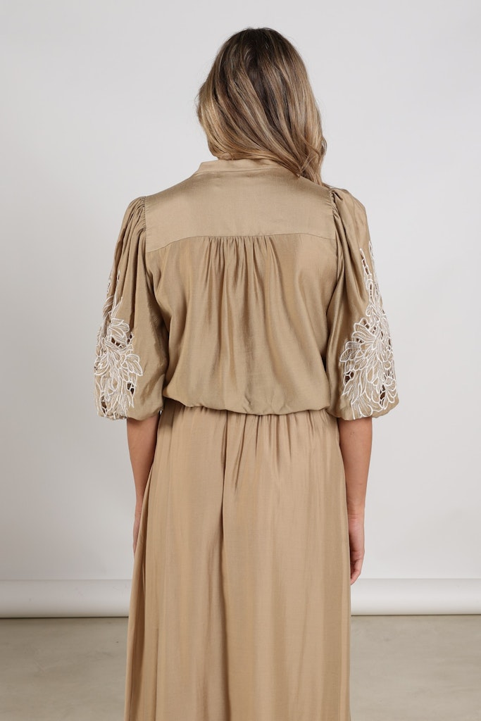 Rosie Blouse Embrodery - Camel