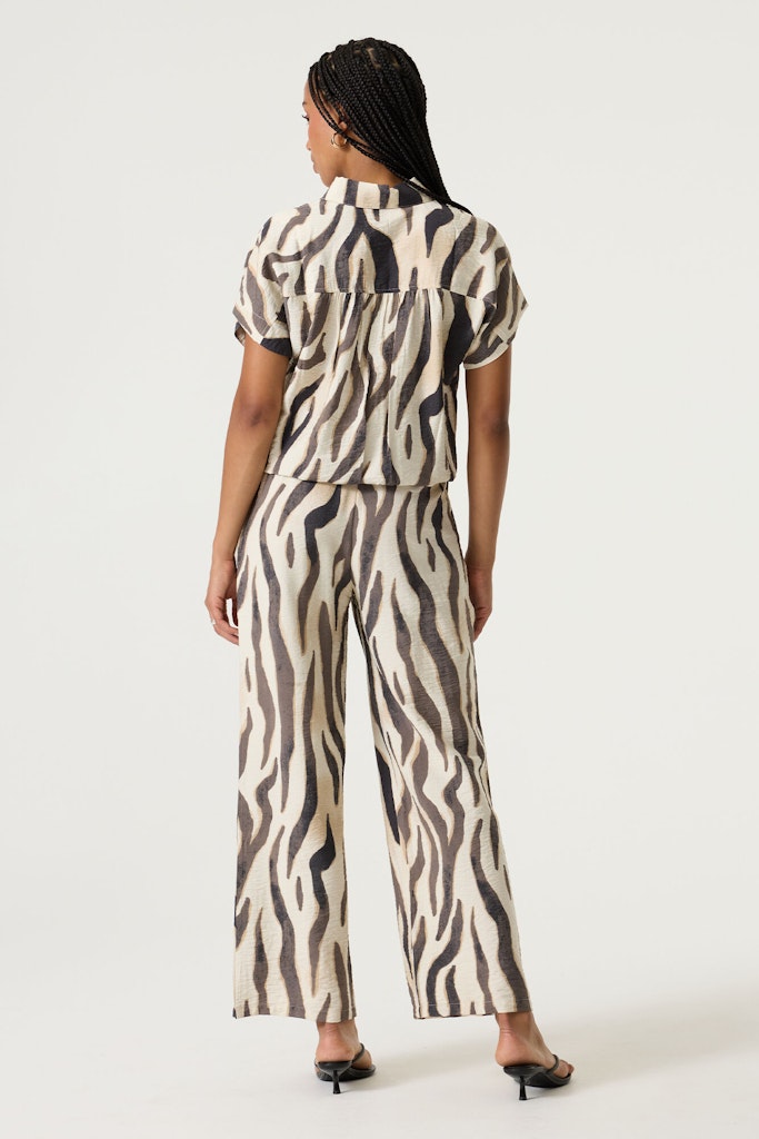 Garcia - Korte mouw blouses - 4319.08.0008 - Ecru Dessin