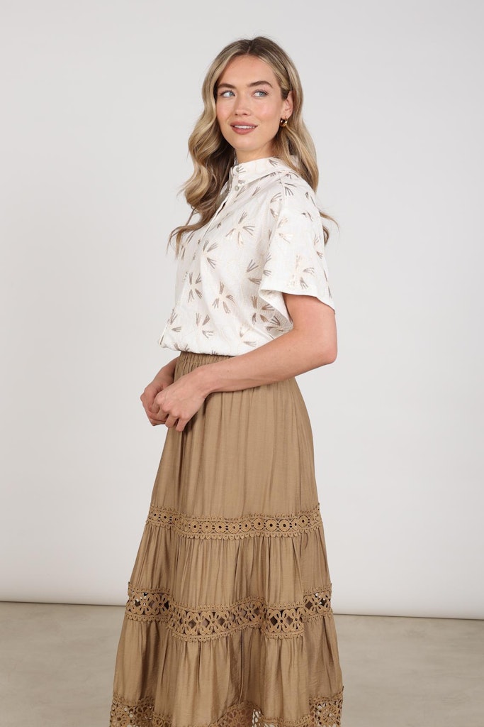 Britt Blouse Embroidery - Ecru Dessin