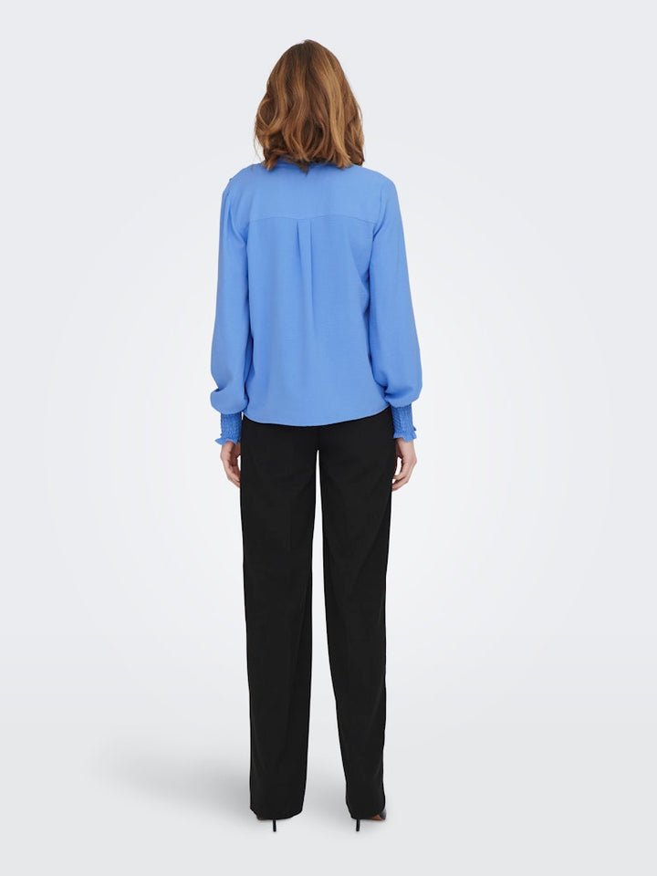 Onlmette V-neck Ls Smock Top Noos Wvn - Lichtblauw