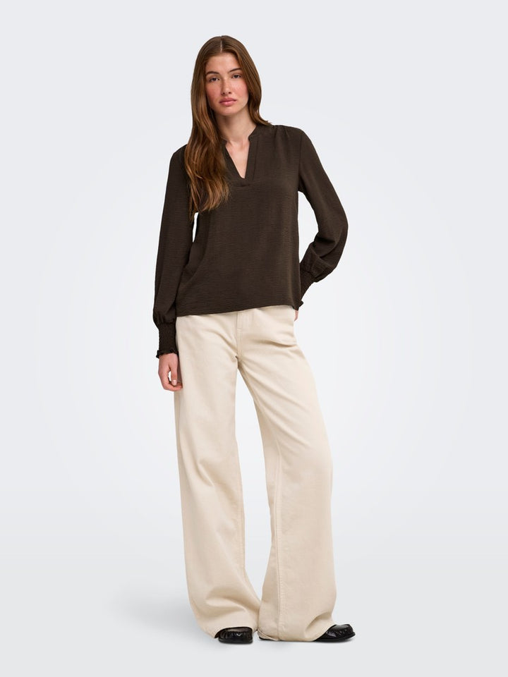 Onlmette V-neck Ls Smock Top Noos Wvn - Bruin