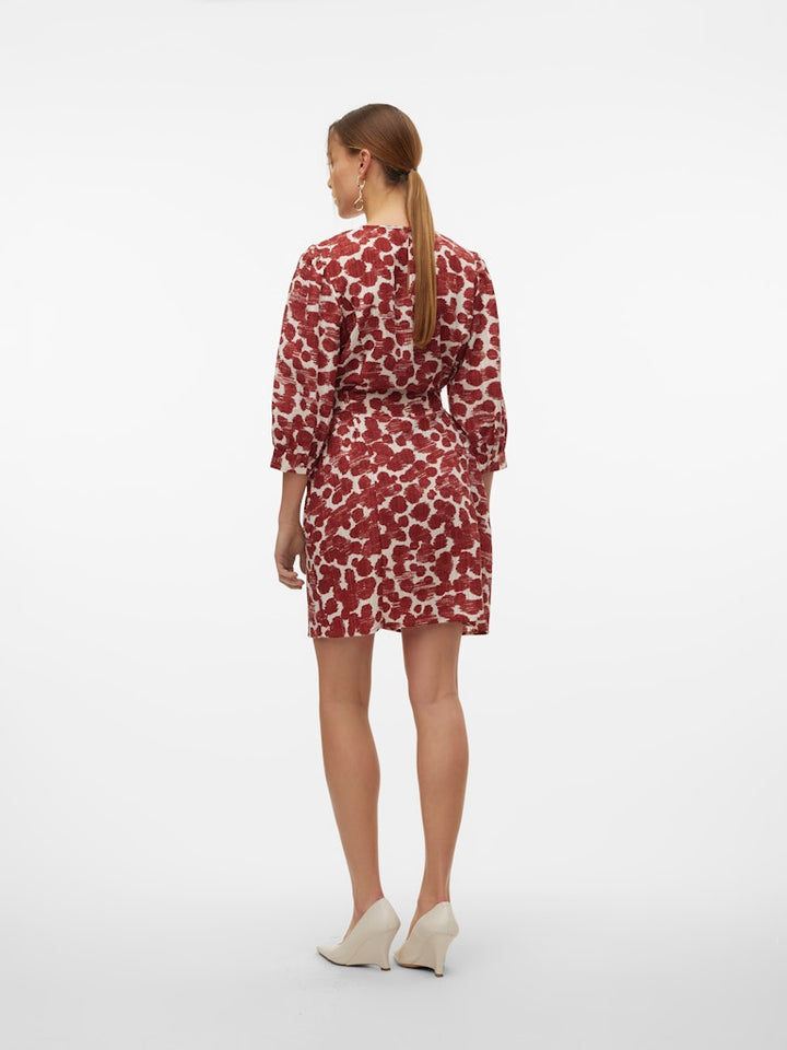 Vmpila Senya 3/4 Short Dress Wvn - Rood Dessin