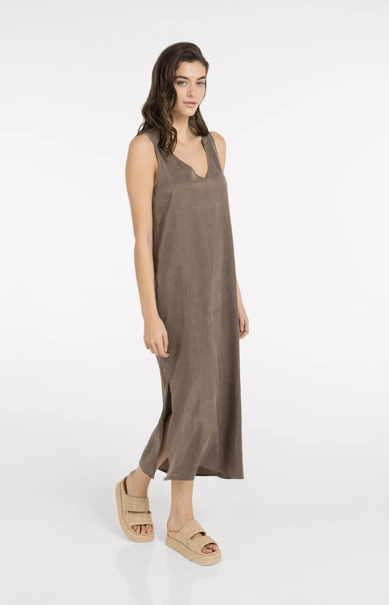 Crinkle Dress - Bruin Melee