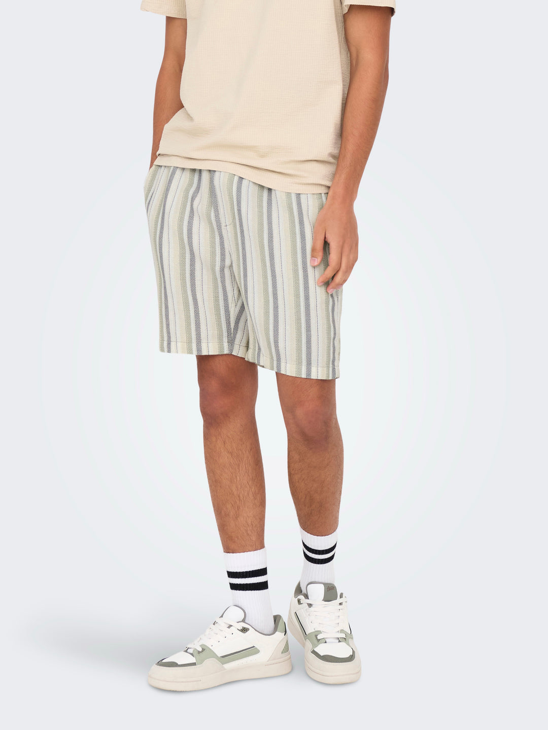 Onstrev Life Reg Struc Stripe Short - Groen Dessin