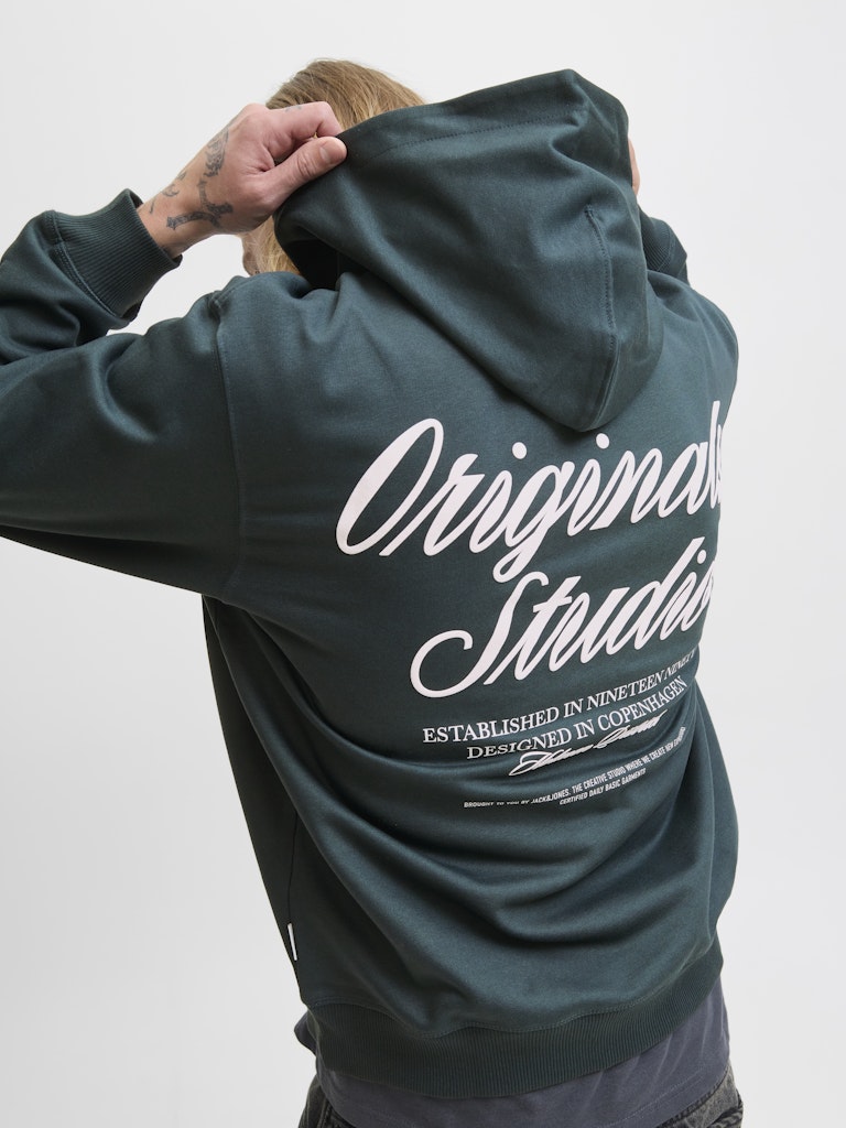 Jornorrebro Typo Back Sweat Hood Sn - Donkergroen