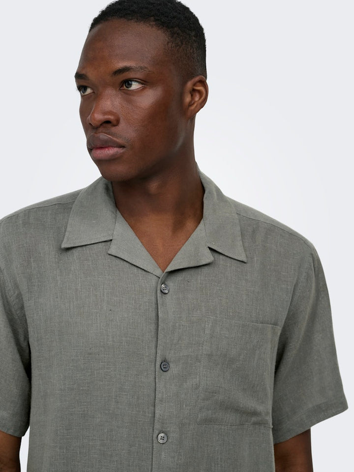 Onslaurence Linen Resort Collar Ss - Donkergroen