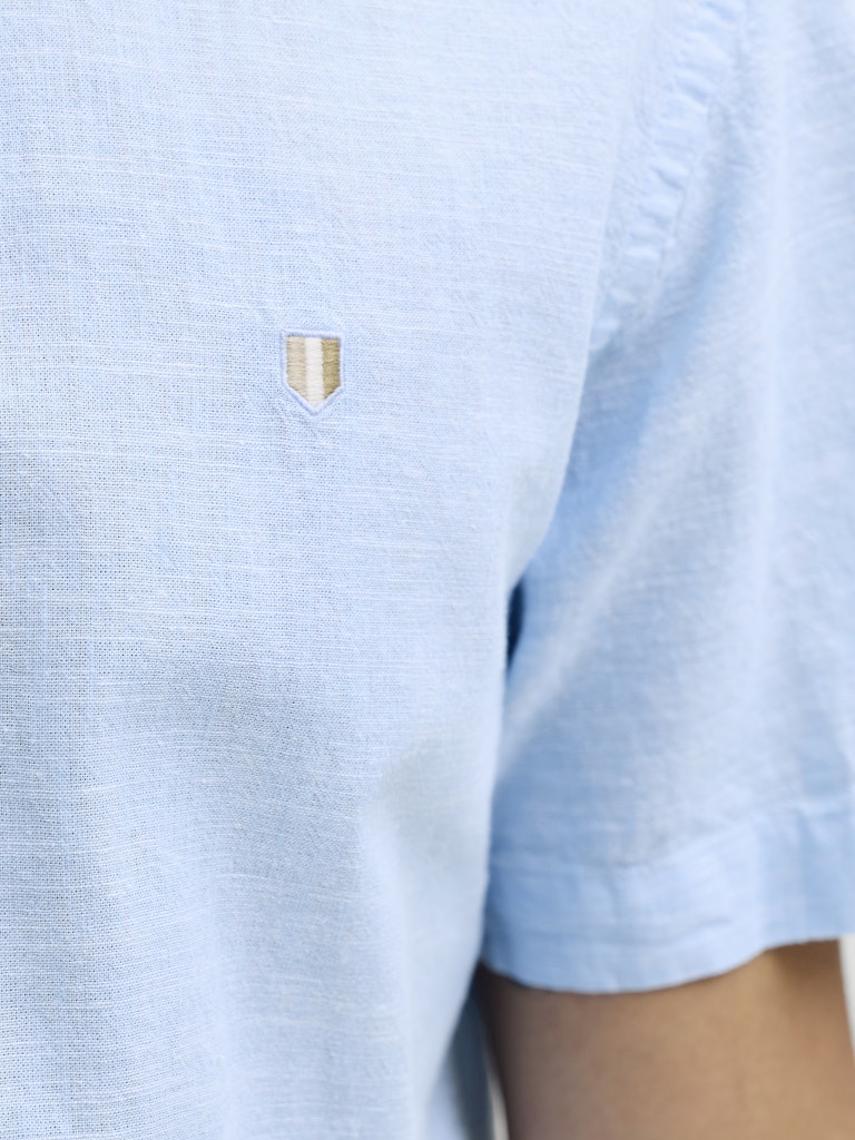 Jprblusummer Lin. Bl. Shield Ss Shirt Sn - Lichtblauw