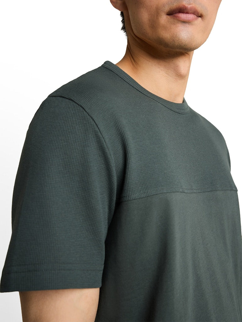 T-shirt Cut And Sue - Olijf