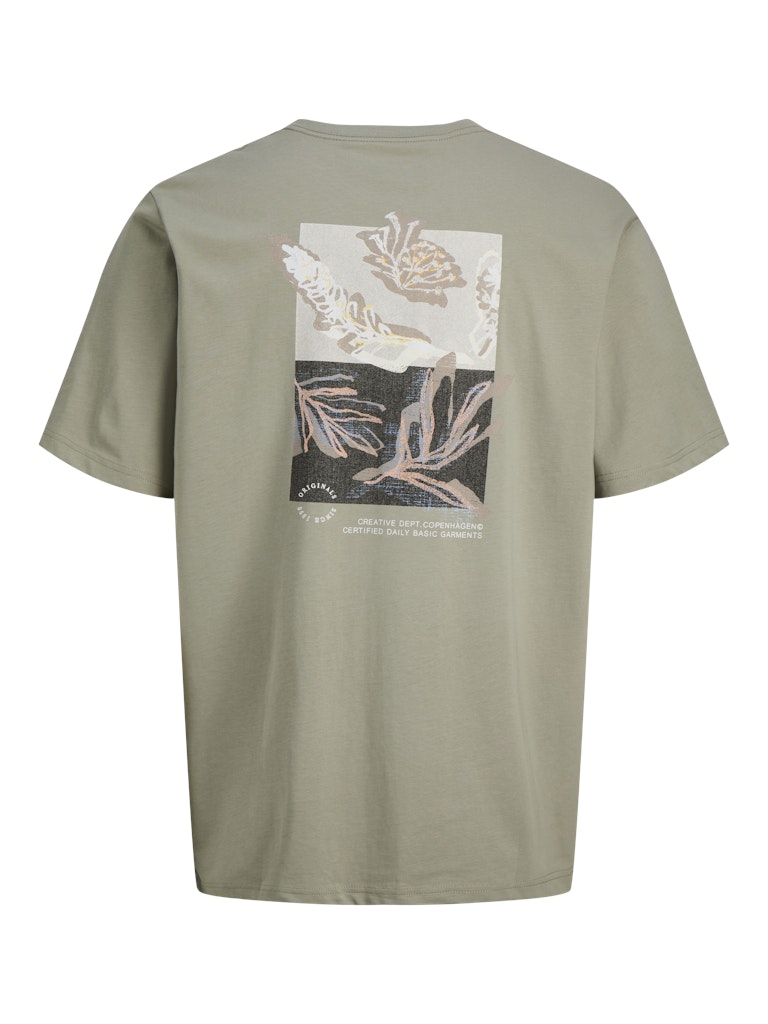 Jormontauk Aop Back Tee Ss Crew Neck Sn - Olijf