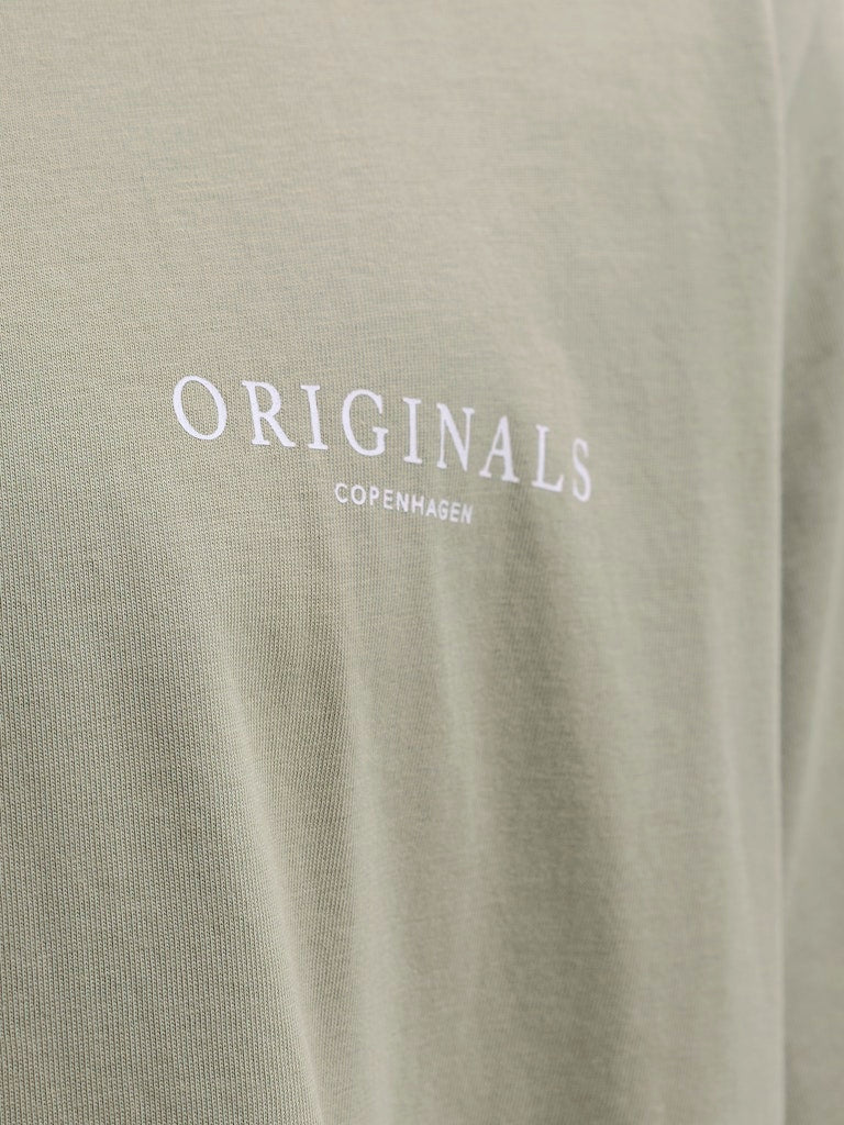 Jormontauk Aop Back Tee Ss Crew Neck Sn - Olijf