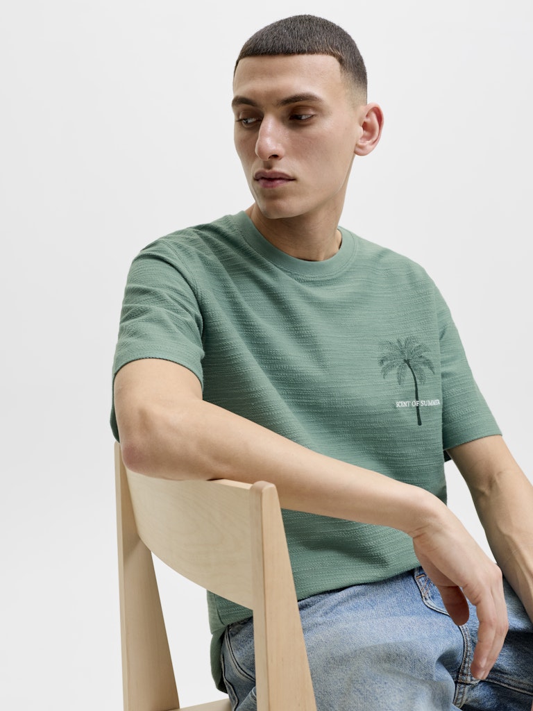 Jprblaemmett Ss Tee - Esmerald