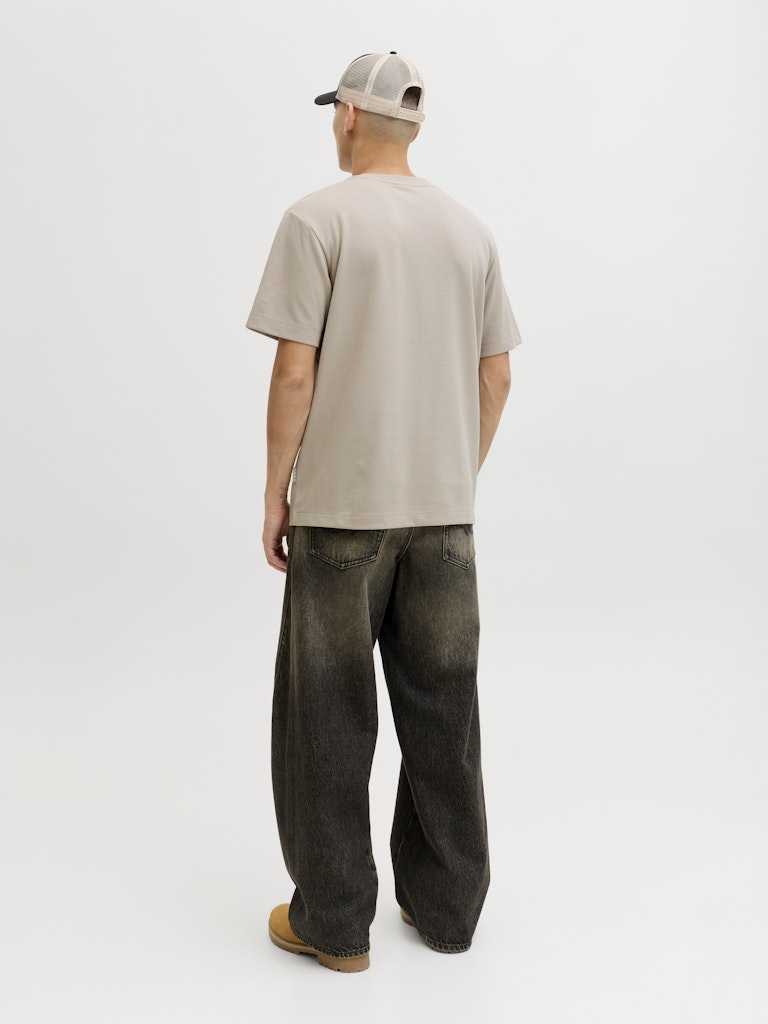 Jcofusion Chest Brand Tee Ss Crew Sn - Taupe