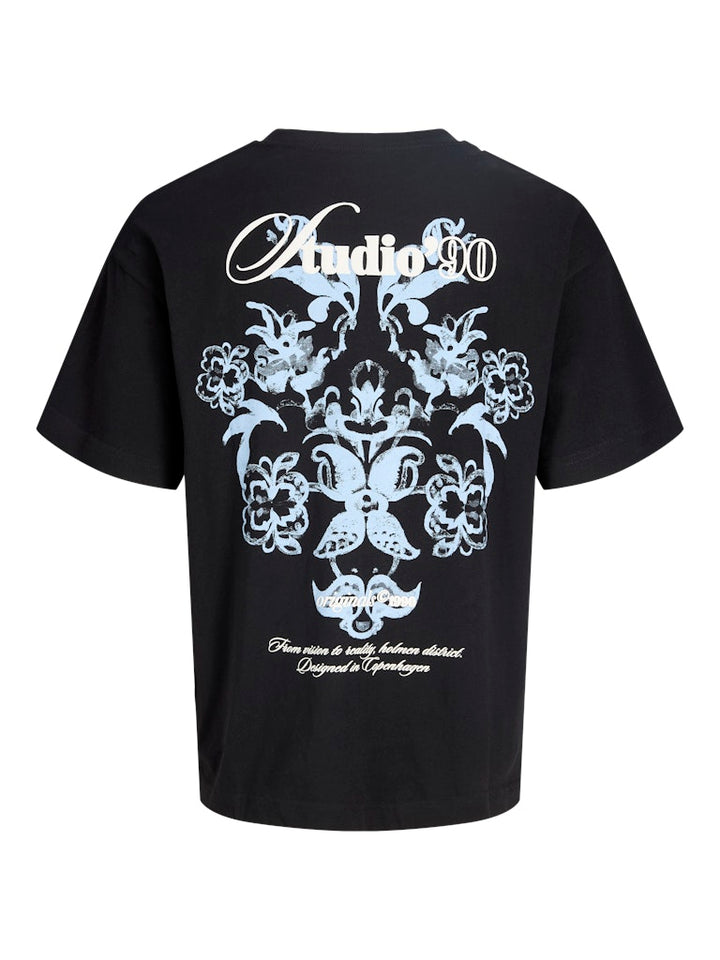 Jormontauk Back Graphic Tee Sscn Ea26 Sn - Zwart