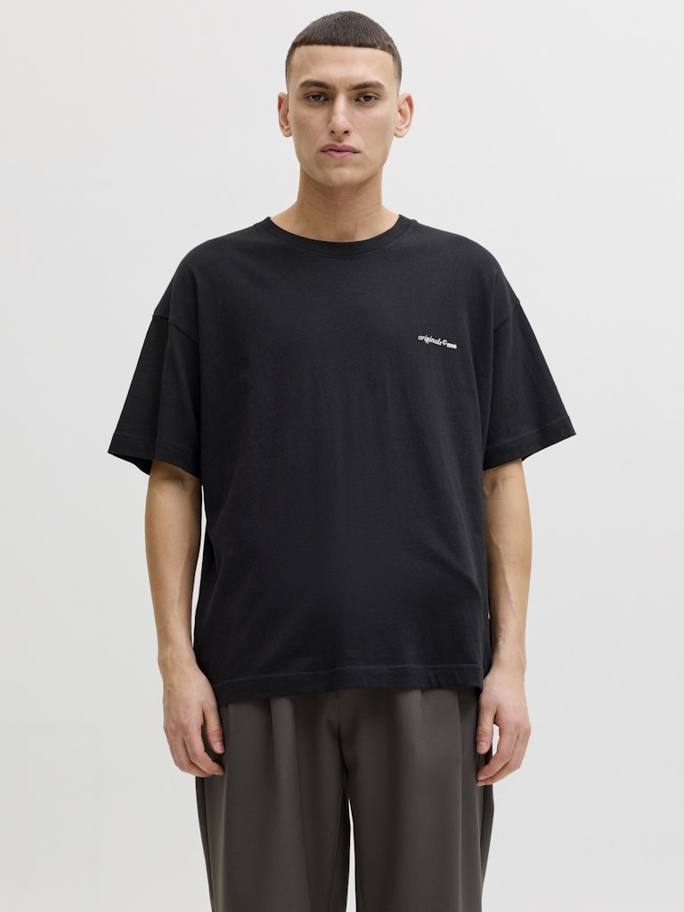 Jormontauk Back Graphic Tee Sscn Ea26 Sn - Zwart