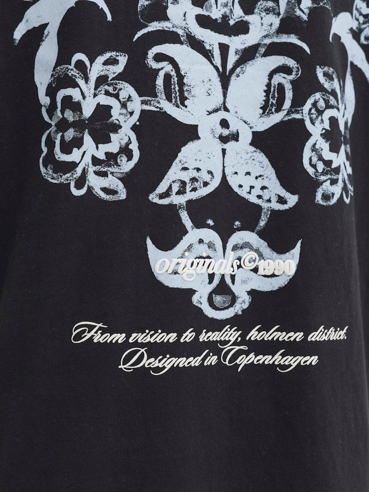 Jormontauk Back Graphic Tee Sscn Ea26 Sn - Zwart