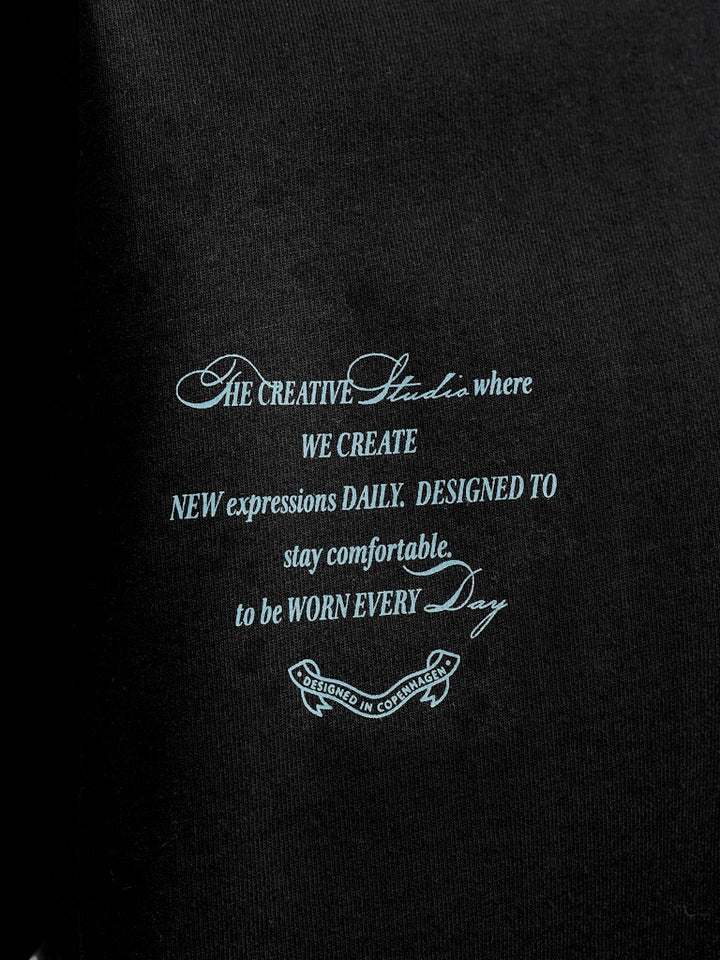 Jorsanremo Typo Tee Ss Crew Neck Ln - Zwart