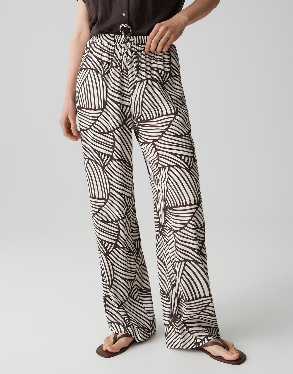 Opus Marou botanical lange broek dames bruin dessin