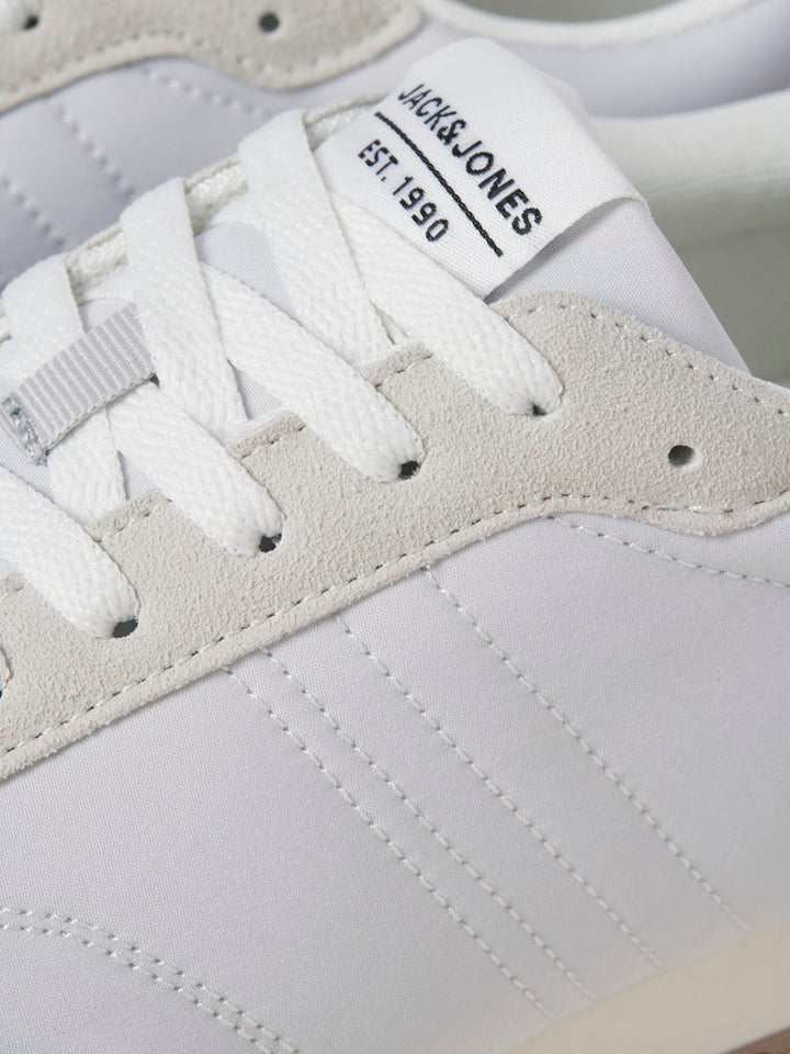 Jfwburton Runner International Campaign - Off-white