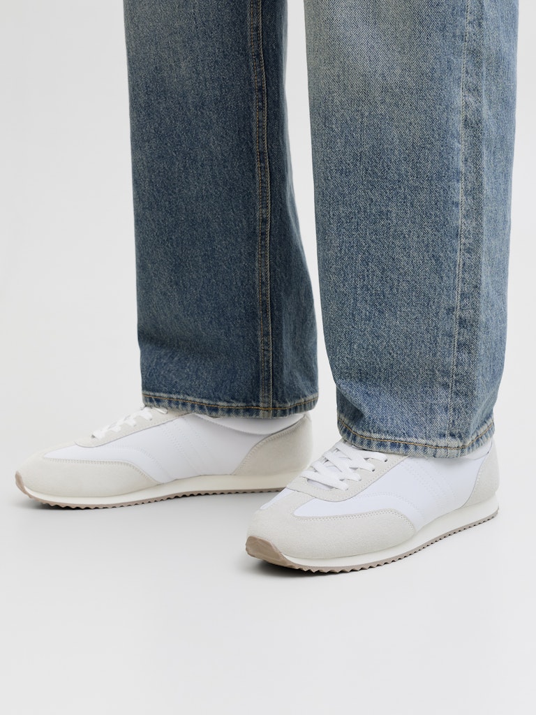 Jfwburton Runner International Campaign - Off-white