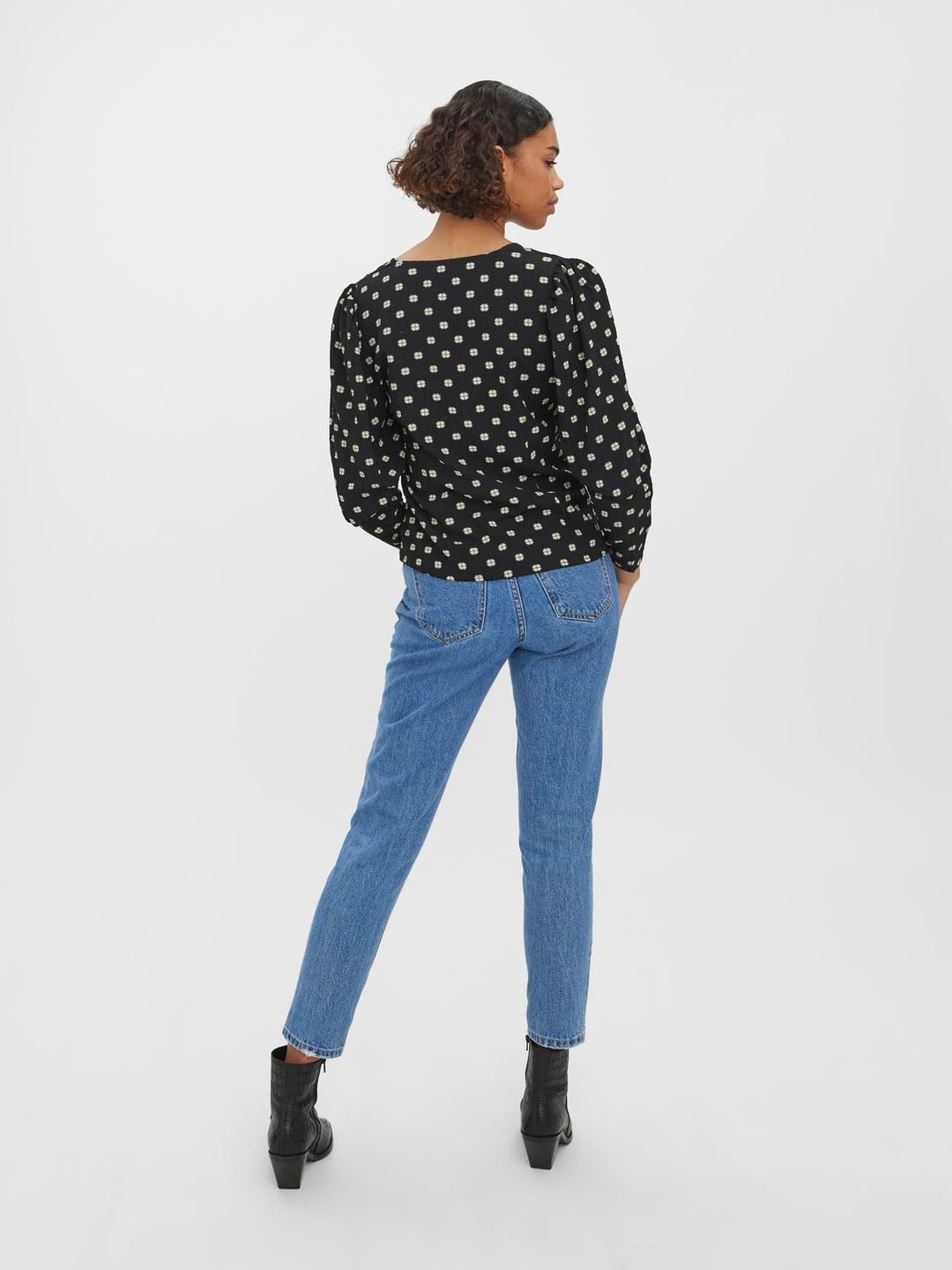 VERO MODA VMGINA LS TOP WVN zwart dessin – damesblouse