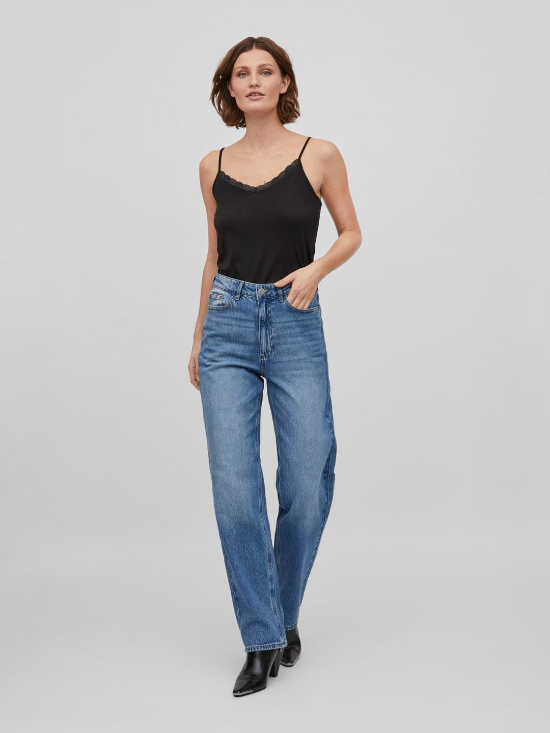 Vila 14083287 Daisy singlet zwart – dames