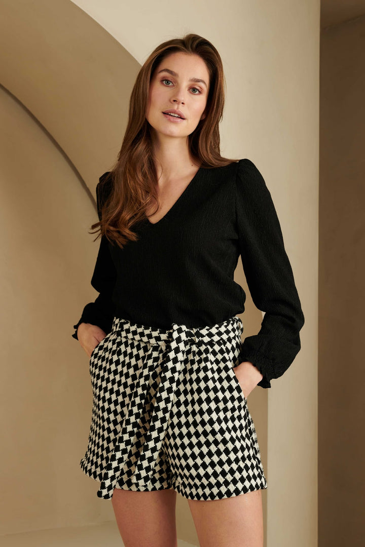 Lofty Manner PH37 short Jianne – dames shorts - Zwart Dessin